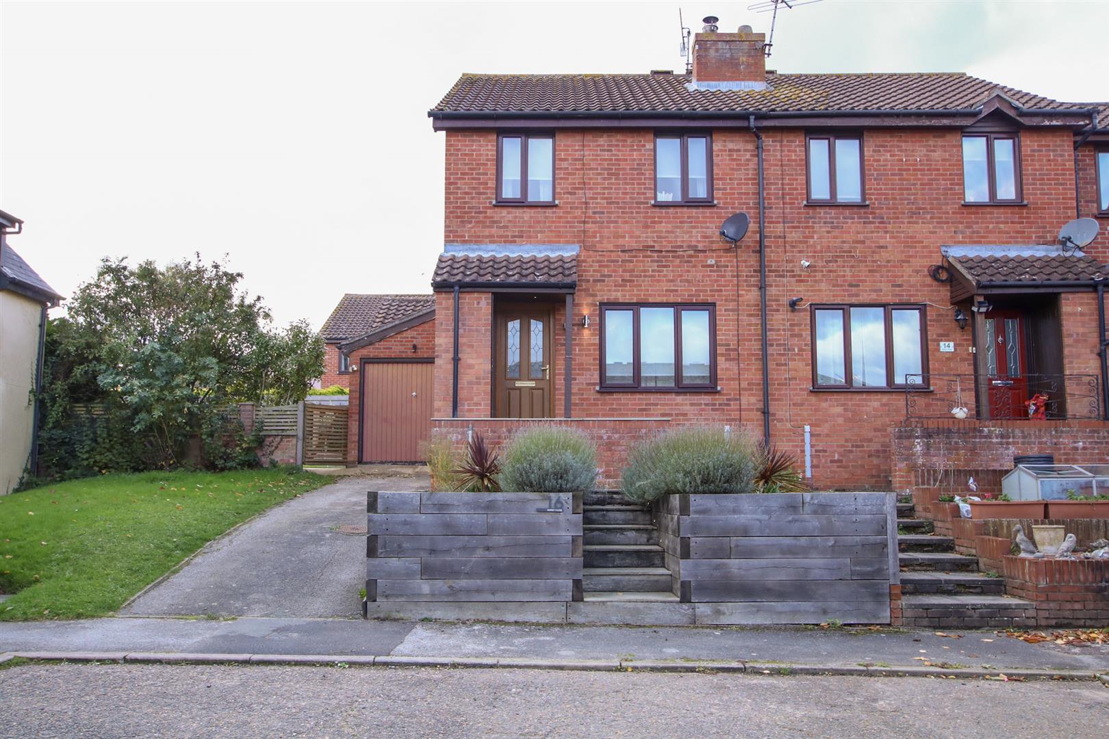 Surrey Close, Framlingham Gallery Image